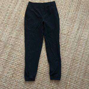 Lululemon women’s joggers - size 6